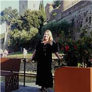 I francesi sono tutti antipatici? Ma no! Lasciami aiutarti con compiti, conversazione e pronuncia.